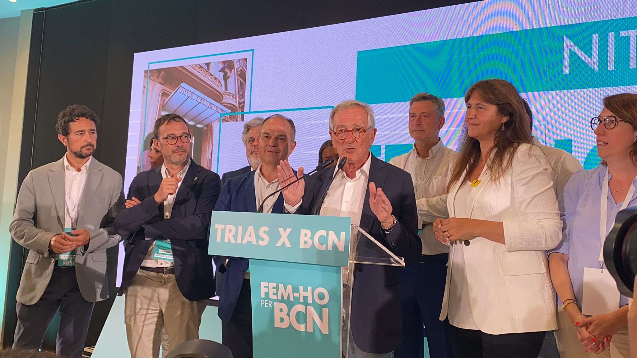 Acompanyat de Borràs i Turull, Trias ha agraït tots els partits de la candidatura Trias per Barcelona